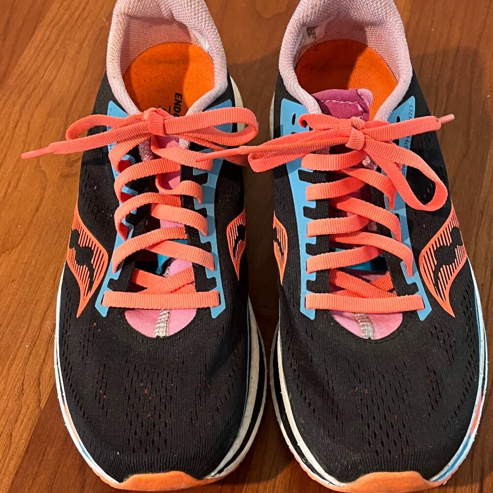 Women's Saucony Endorphin Speedroll women's size 7